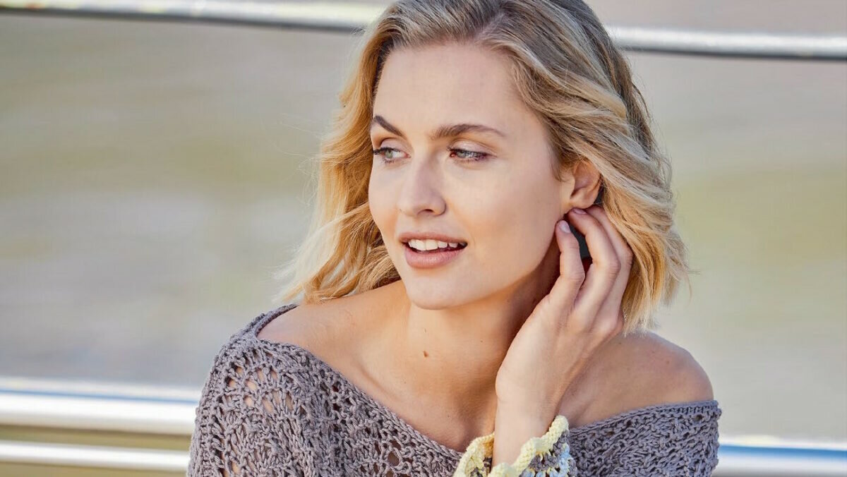    Вязаный пуловер с волнистым узором