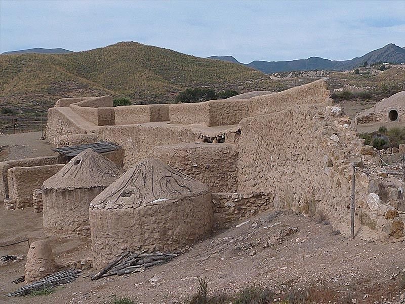      Лос-Мильярес. wikipedia.org