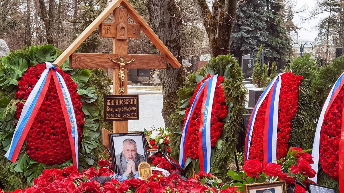 Где похоронен жириновский на каком кладбище фото