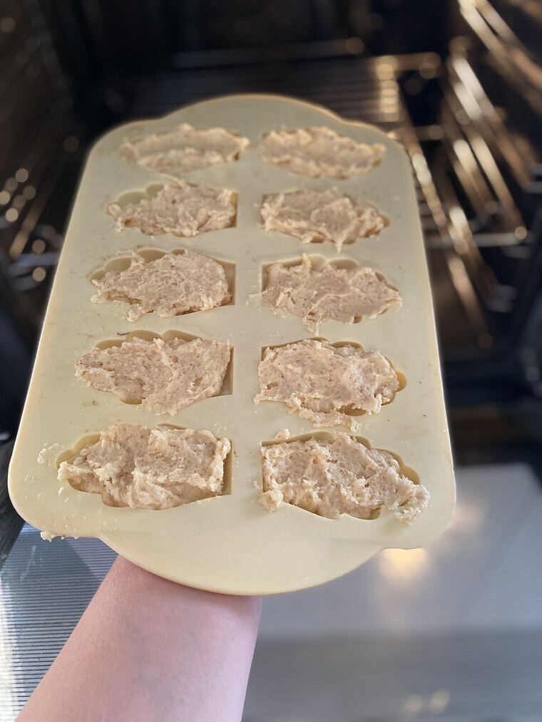 Главное, найти для такого печенья форму, как правило она называется не "Мадлен", а "Ракушки" 