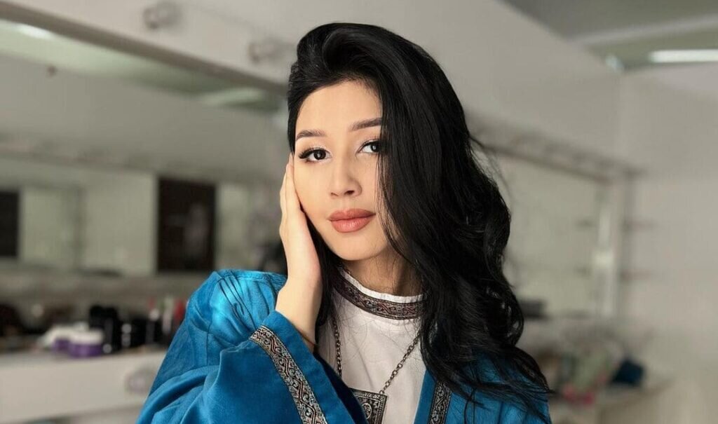    www.instagram.com/nargiizaaa Клара Киясова