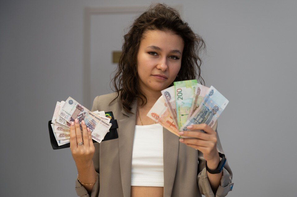    4 из 10 петербуржцев готовы на снижение зарплаты ради работы рядом с домом  ПЫХАЛОВА Юлия (архив)