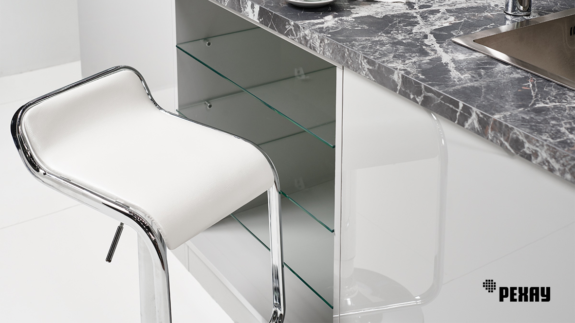 Глянцевые фасады кухни РЕХАУ