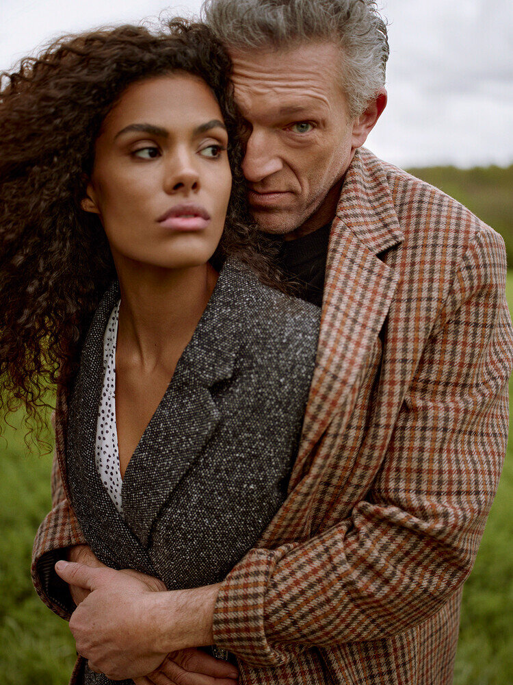 How does the little daughter of 55 years old prominent actor Vincent Cassel look