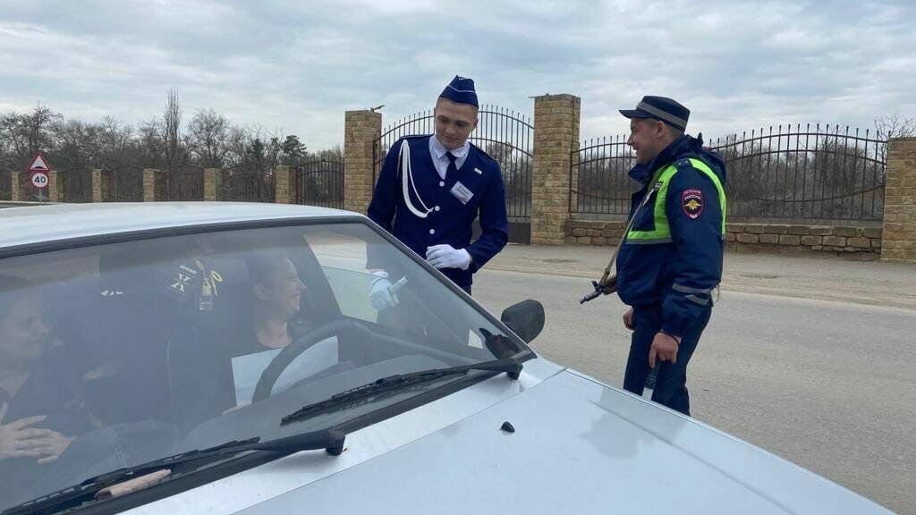     На Социалистической улице в Ростове ограничат остановку машин и скорость движения, рассказали в мэрии.