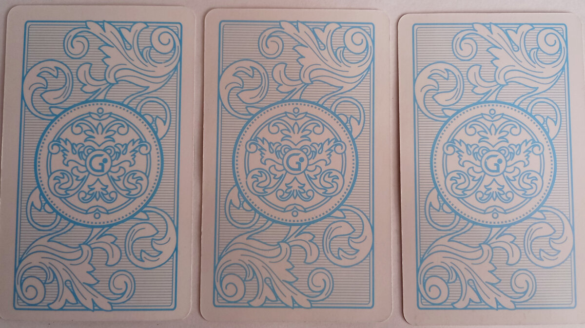 Выбирайте одну из 3 карт