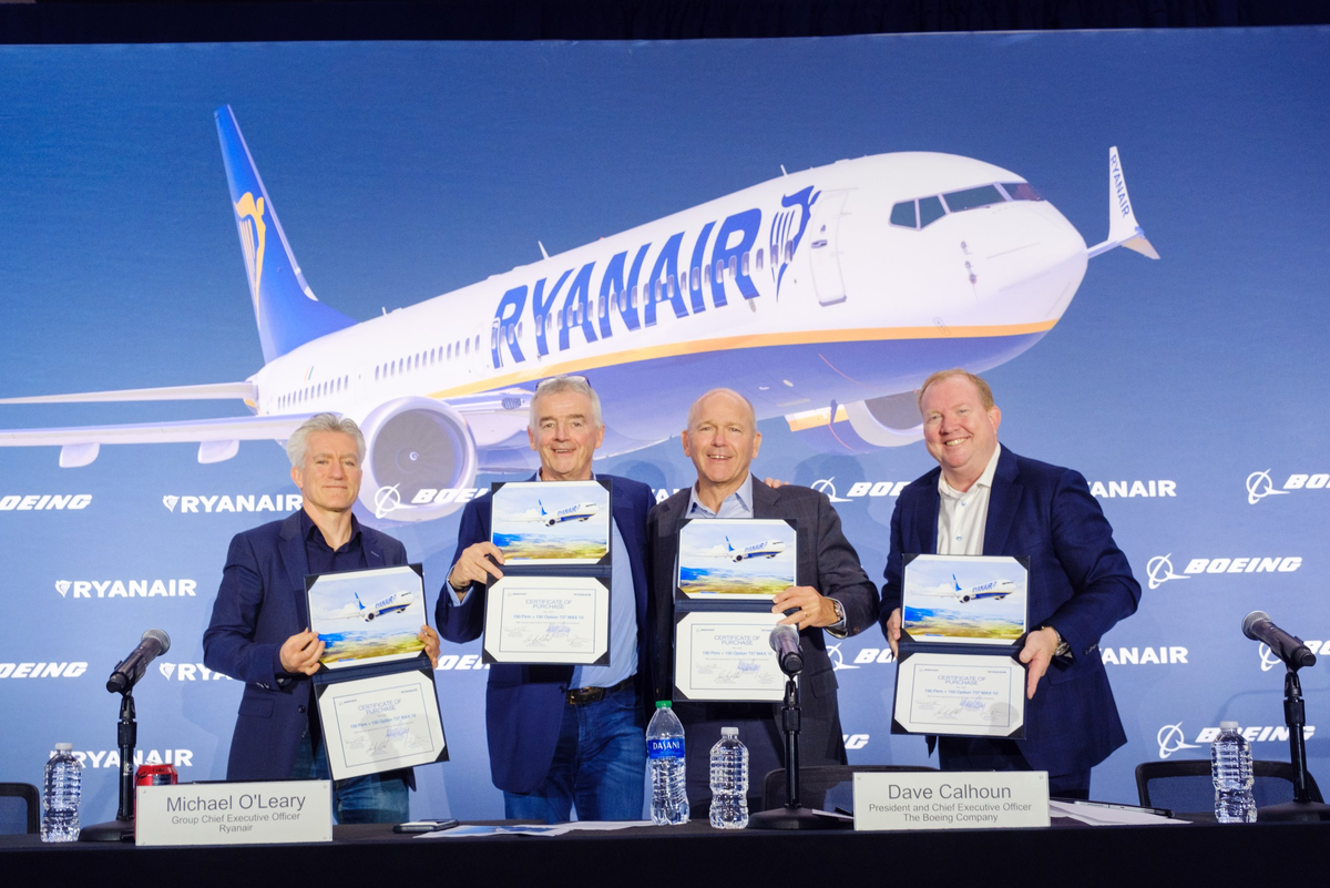 Ryanair размещает свой самый крупный заказ - до 300 самолетов Boeing 737  MAX | Новости Авиации | Дзен