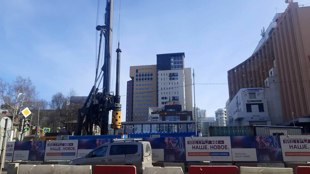     19 мая состоялось заседание комиссии гордумы по транспорту и дорожному хозяйству, в ходе которого гендиректор МКУ «ГУММиД» Андрей Левдиков доложил о текущем состоянии работ на строительных площадках новых станций метро в Нижнем Новгороде.