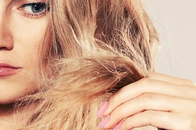 Как избавиться от секущихся кончиков. Как восстановить сухие волосы.