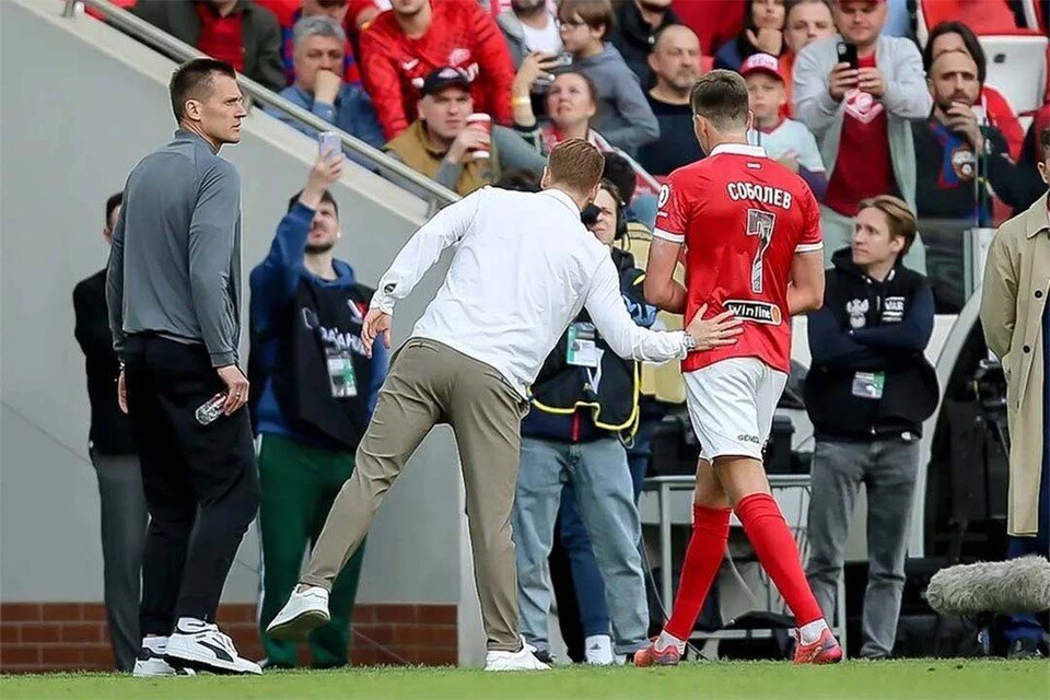    Сам Соболев позже извинился за свое поведение. Фото: пресс-службы ФК "Спартак-Москва"
