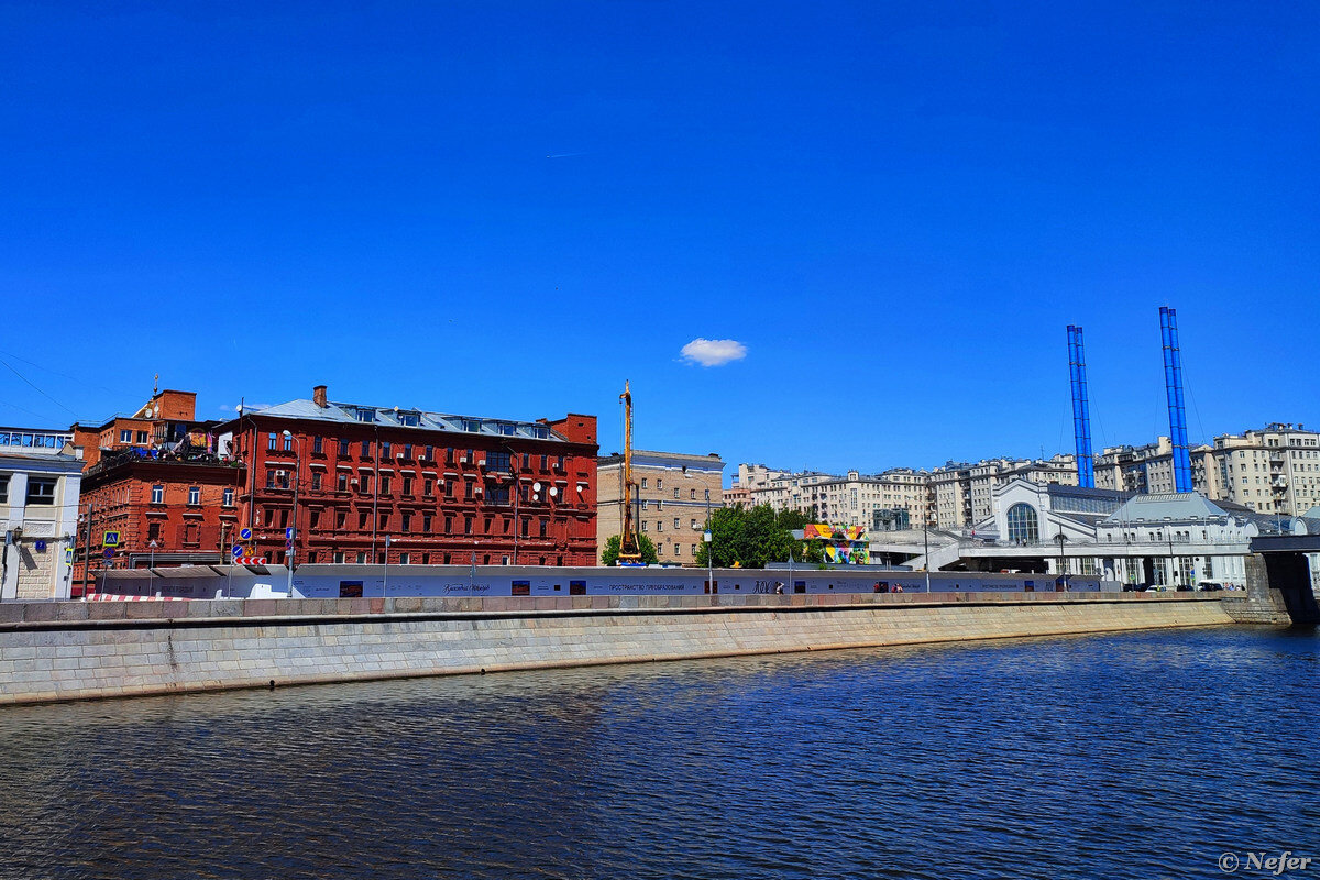 красный октябрь дом. остров балчуг (фабрика красный октябрь). кондитерская фабрика на берсеневской набережной. , д. красный октябрь наб.