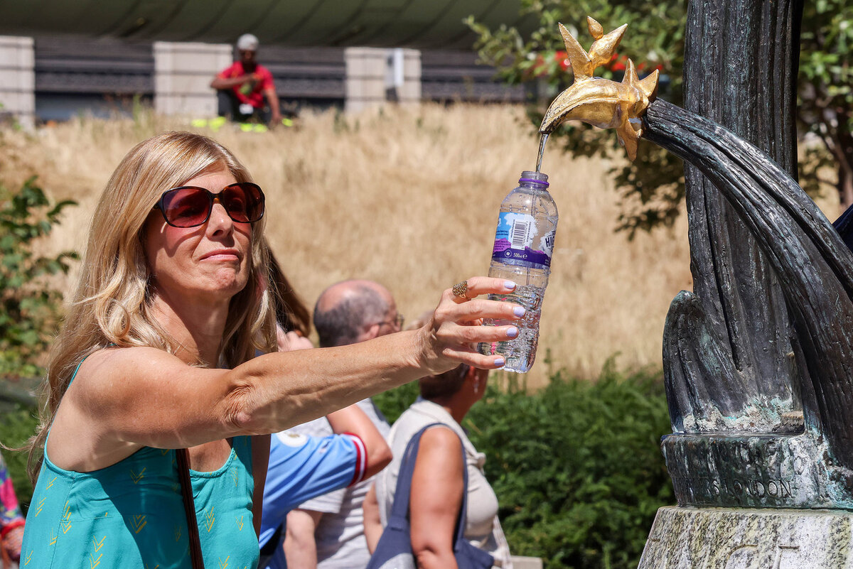 Диетолог советует каждый день пить воду.  Фото: Martyn Wheatley / Keystone Press Agency / globallookpress.com