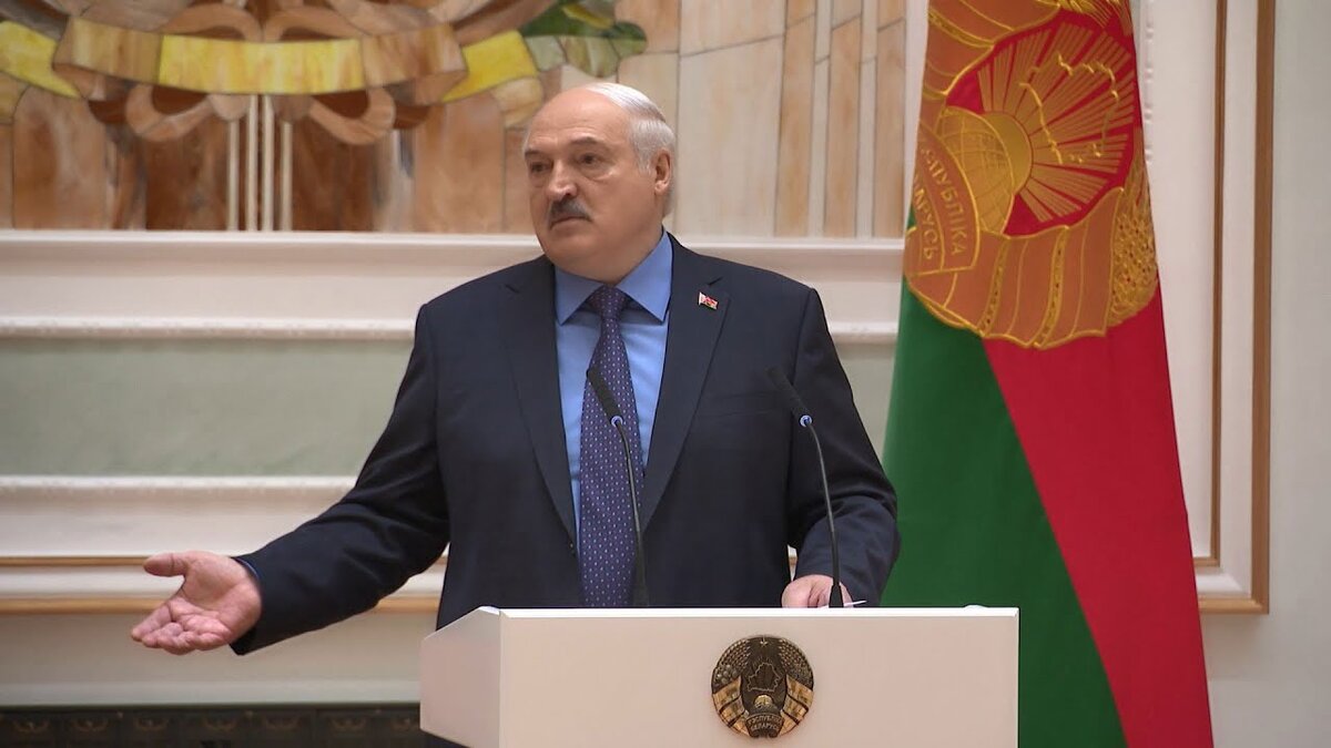 Александр Лукашенко. Фото вчерашнего дня.