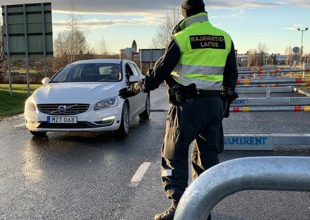    Финляндия существенно усложняет въезд для россиян, чем создаёт много проблем