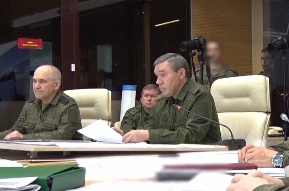    Минобороны: целью удара по Ростовской области был аэродром в Морозовске