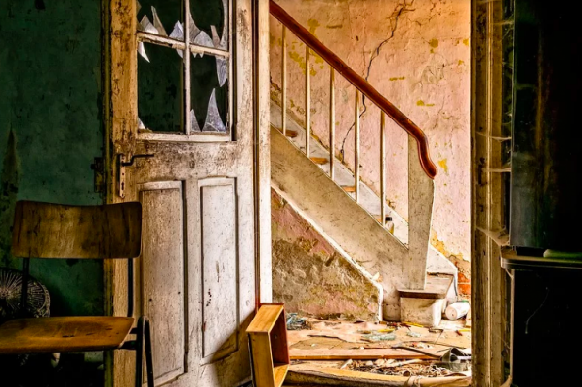    В Луге тело пропавшего 11-летнего ребёнка нашли в заброшенном здании