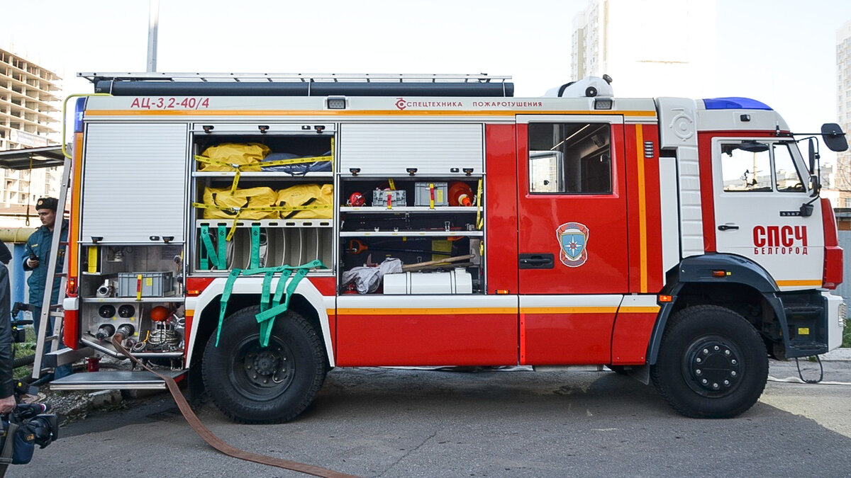     Огонь бушевал на площади 1125 квадратных метров.