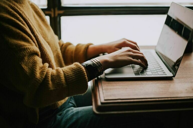   unsplash.com