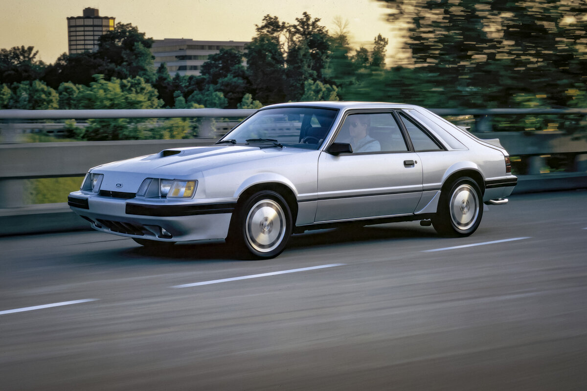    Ford Mustang SVO   
Ford