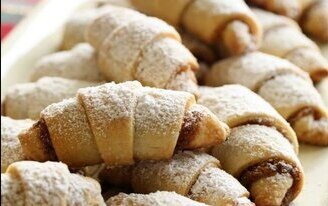 Рогалики с  начинкой из повидла. 