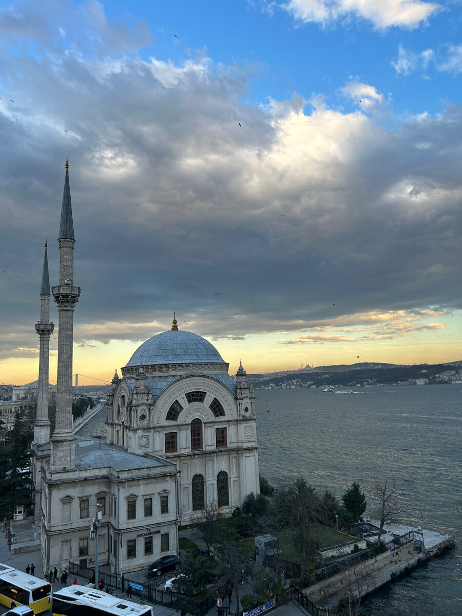 Мечеть Долмабахче