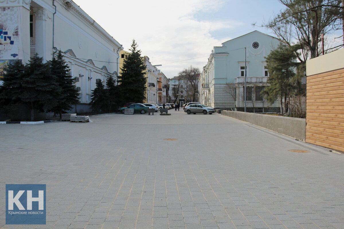 Прилегающие улицы тоже очистили от деревьев