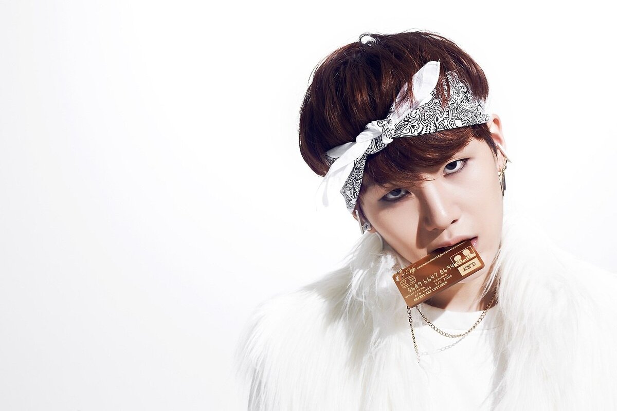 Шуга бтс. BTS suga. Йонги БТС. Шуга из BTS 2015.