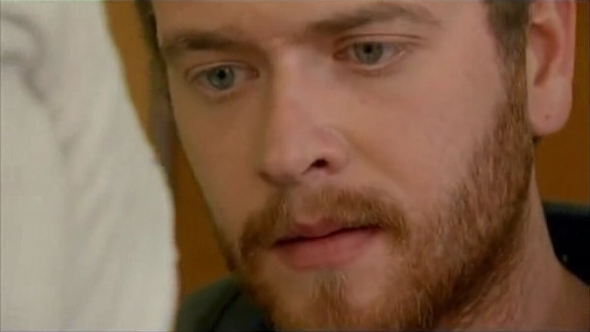 Энгин Озтюрк и Бурчин Абдулла сыграли противоречивую пару 