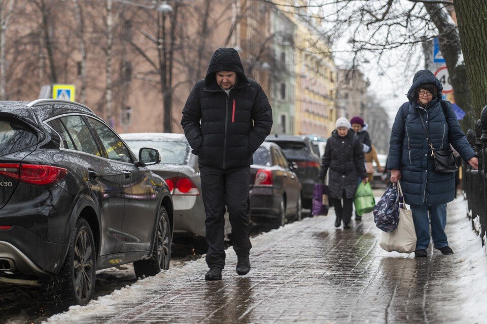     Еще три человека получили травмы и переломы из-за гололедицы в Петербурге  ПЫХАЛОВА Юлия (архив)