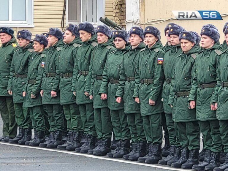    В Госдуму внесли проект о поэтапном повышении призывного возраста Кристина Просвиркина