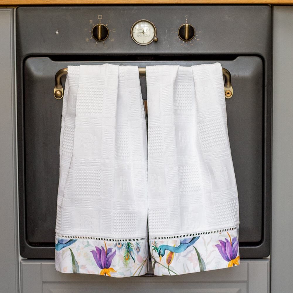 Эстетичный кухонный текстиль точно украсит дизайн вашего интерьера.