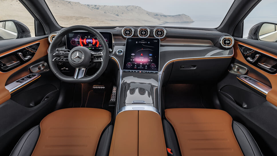 Фото: Mercedes-Benz📷Mercedes-Benz GLC Coupe AMG Line