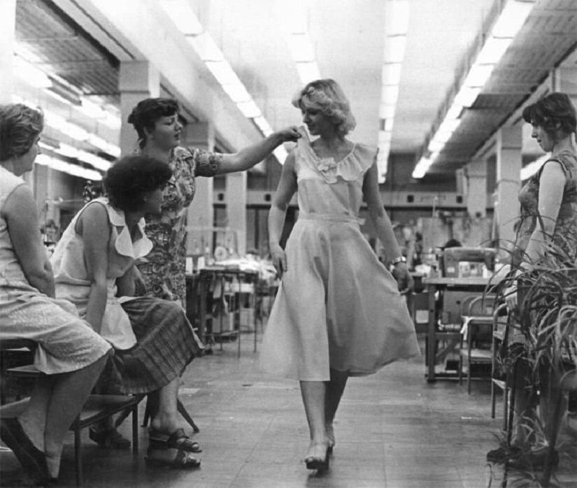 Как выглядели советские женщины и какой была их жизнь. Фотоподборка 1950-х - 1980-х годов