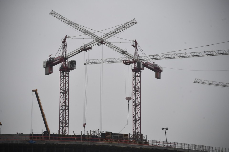     В Новосибирске капитально отремонтируют здание лицея до 1 сентября. Михаил ФРОЛОВ