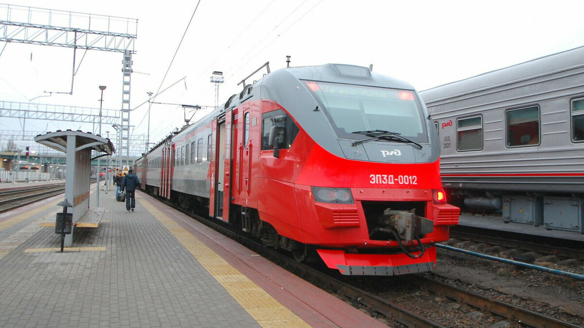     В Ростовской области с 20 марта к маршрутам пригородных электричек, следующих из Ростова в Сальск, добавят станцию «Заречная», об этом сообщили в пресс-службе донского Минтранспорта.