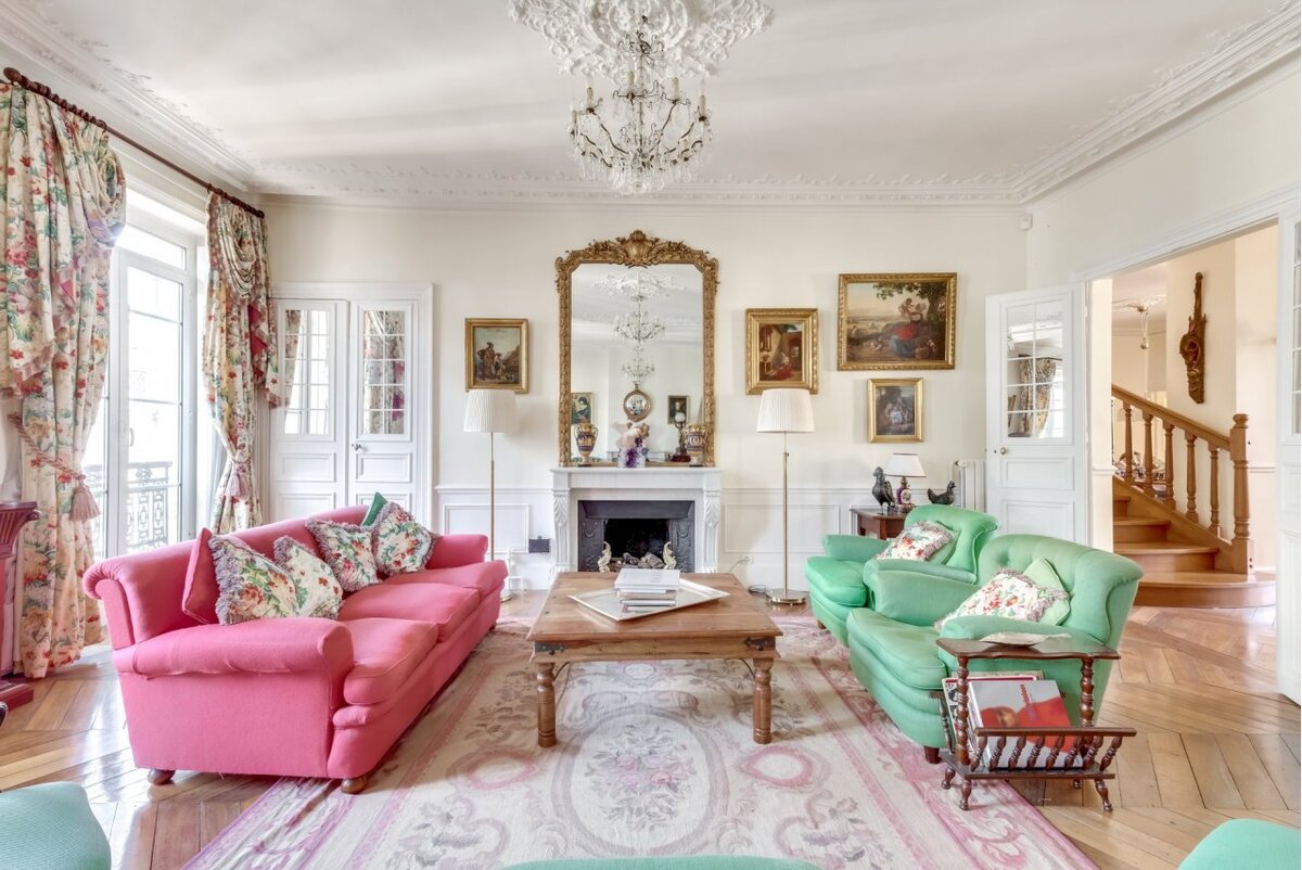 Эклектика в интерьере (фото взято с Яндекс.Картинки)