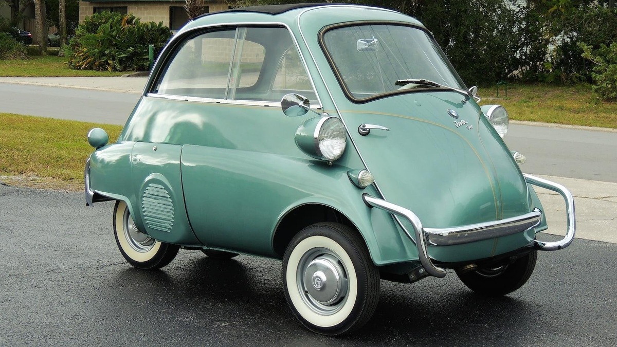      Источник: https://www.mecum.com/lots/PA0819-379695/1958-bmw-isetta-300/