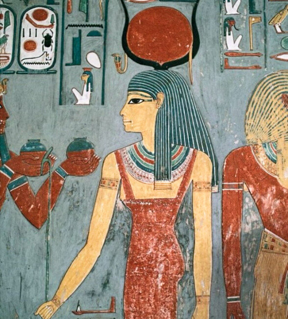 Египетская Изида. Яндекс картинка