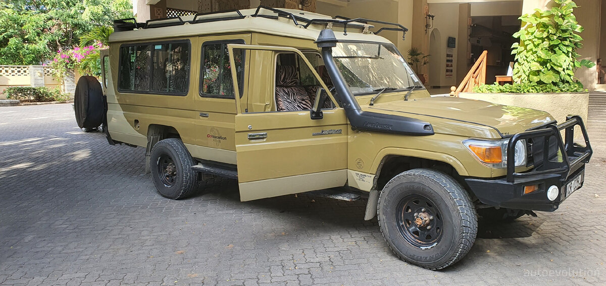 Toyota Land Cruiser