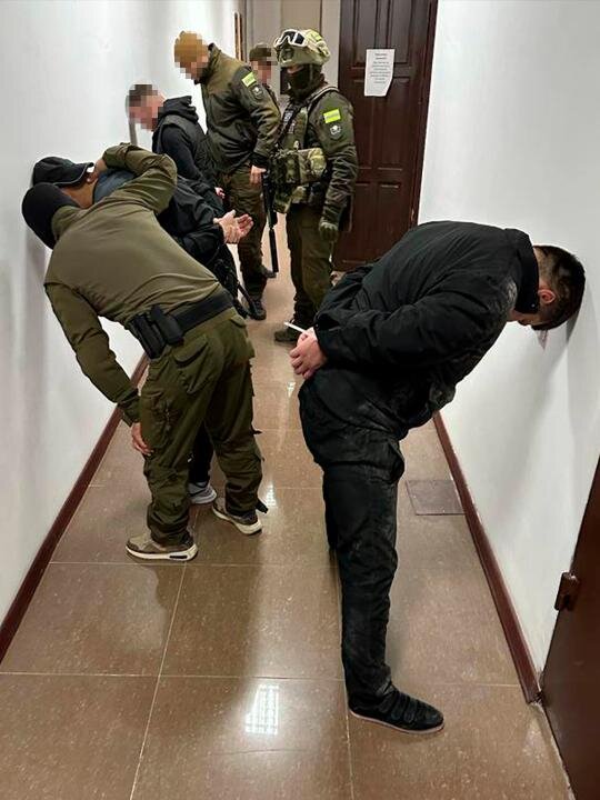 Задержание тринадцатого видео. Задержание тринадцатого видео. Рейд сотрудников. Задержание телефонных мошенников. Задержание телефонных мошенников.