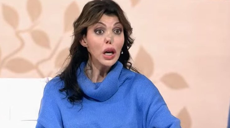    Алиса Казьмина не выходит на связьКадр из видео