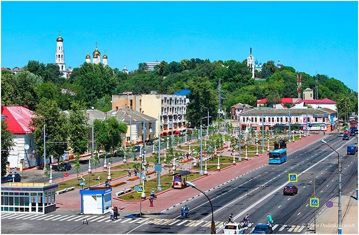 Где центр брянска. Фокинский район города брянска. площадь фокинского района брянска. вид на фокинский район брянска. набережная брянск.