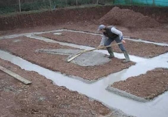 Вот так примерно делают фундаменты девелоперы, а потом пойди расковыряй его, чтобы узнать, какого он качества