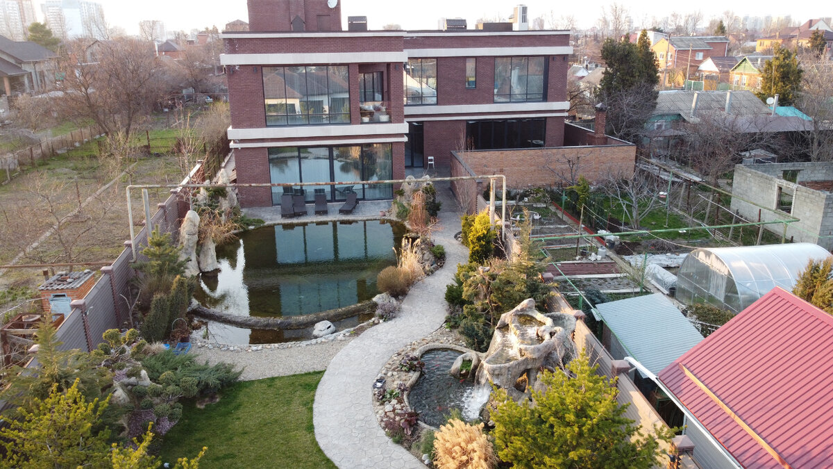 Может и не совсем дом мечты, но смотрится нормально