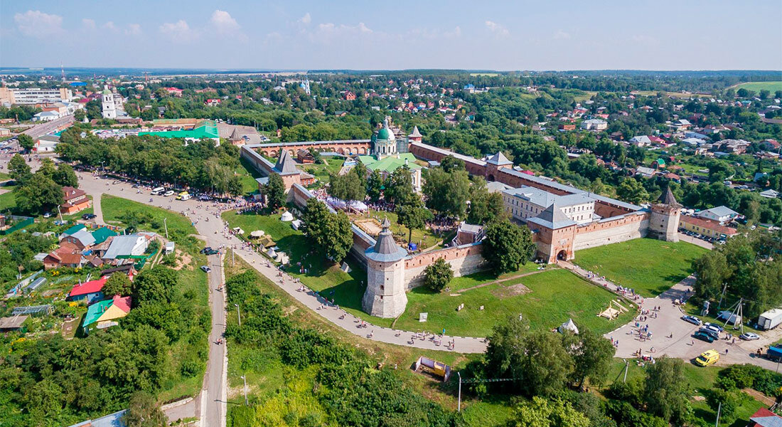 Зарайск зарайский. Зарайский Кремль Зарайск. Кремль в городе Зарайске. Зарайск достопримечательности Кремль. Коломна Зарайск.