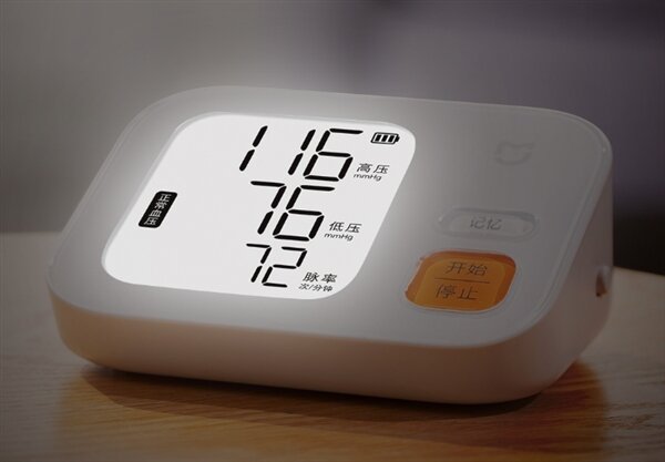    Xiaomi выпустила умный тонометр c автономностью до 90 дней
