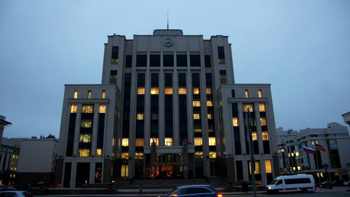     Бывшего заместителя главы МЧС Татарстана Олега Степущенко вывели из состава Эвакуационной комиссии республики. Соответствующее постановление подписал премьер-министр РТ Алексей Песошин.