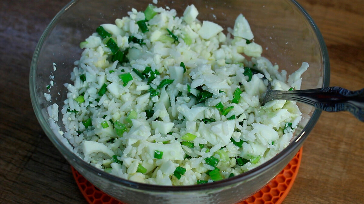 Пирог с яйцами и луком в мультиварке - Со Вкусом