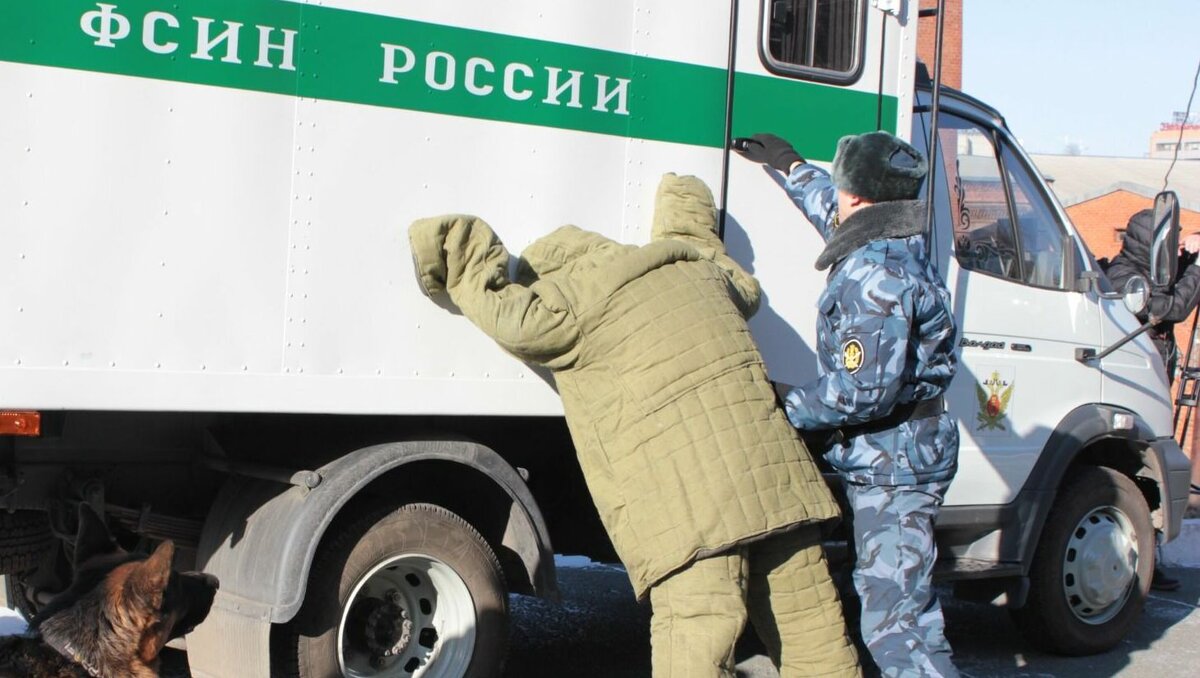     В Ростовской области вступил в силу приговор бывшему оперативнику Амилу Зейналову, которого подозревали в посредничестве во взятках и незаконном приобретении и хранении наркотиков, об этом сообщили в пресс-службе донского УФСБ.