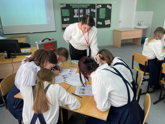    В регионе проходят конкурсы «Учитель Оренбуржья» и «Воспитатель года Оренбуржья» Кристина Просвиркина